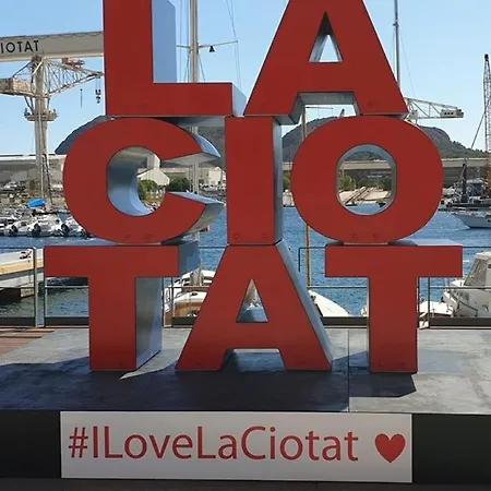 فيلة Avec Piscine لا سيوتا