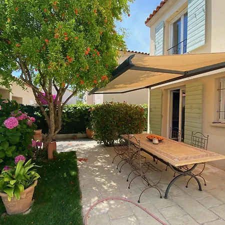 Avec Piscine Villa *