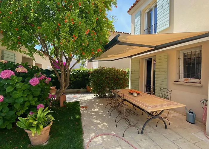 Avec Piscine Villa *